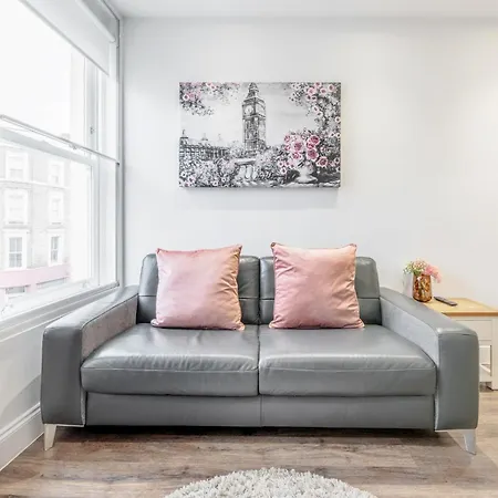 Bright & Modern 2-Bed Notting Hill Apartment London Exterior photo